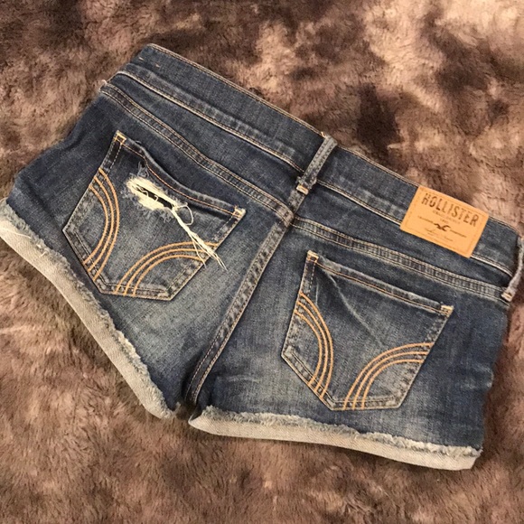 Hollister Denim Shorts - Picture 2 of 2